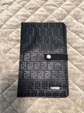 Knit Picks Black Magnetic Pattern Holder